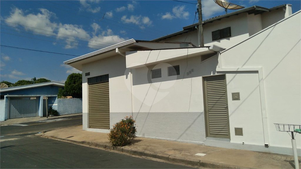 Casa à Venda no bairro Jacobucci!