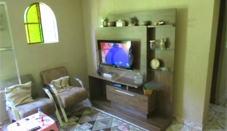 Sobrado à venda com 4 quartos em Horto, São Paulo, SP