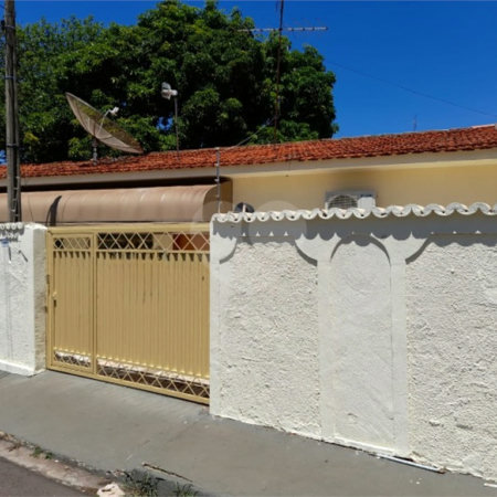 Casa à Venda na Vila Costa do Sol - São Carlos.