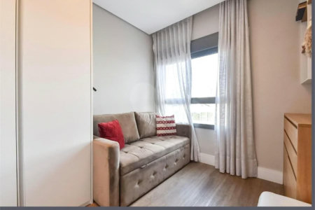 Apartamento à venda na Vila Mariana. Localização espetacular!