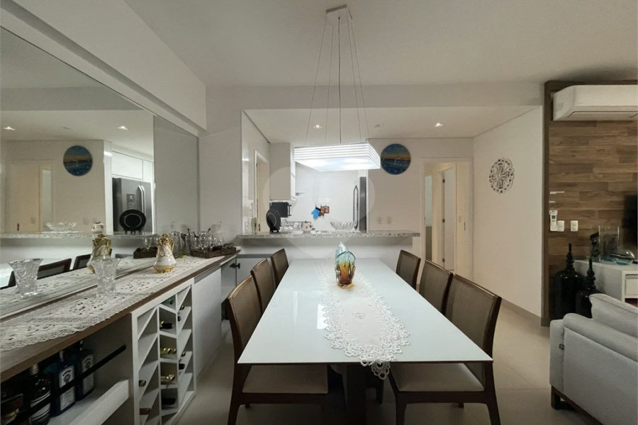 Apartamento à venda com 3 quartos, sendo 1 suíte, em Riviera de São Lourenço, Bertioga, SP