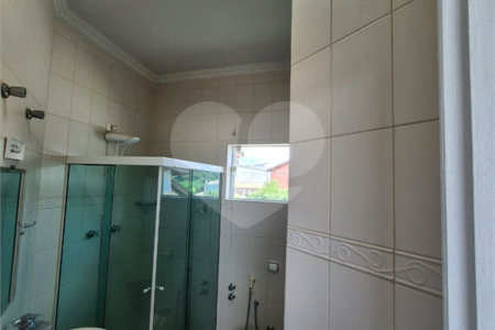 Sobrado à venda ou para alugar com 3 suítes em Villaggio Capríccio, Louveira, SP
