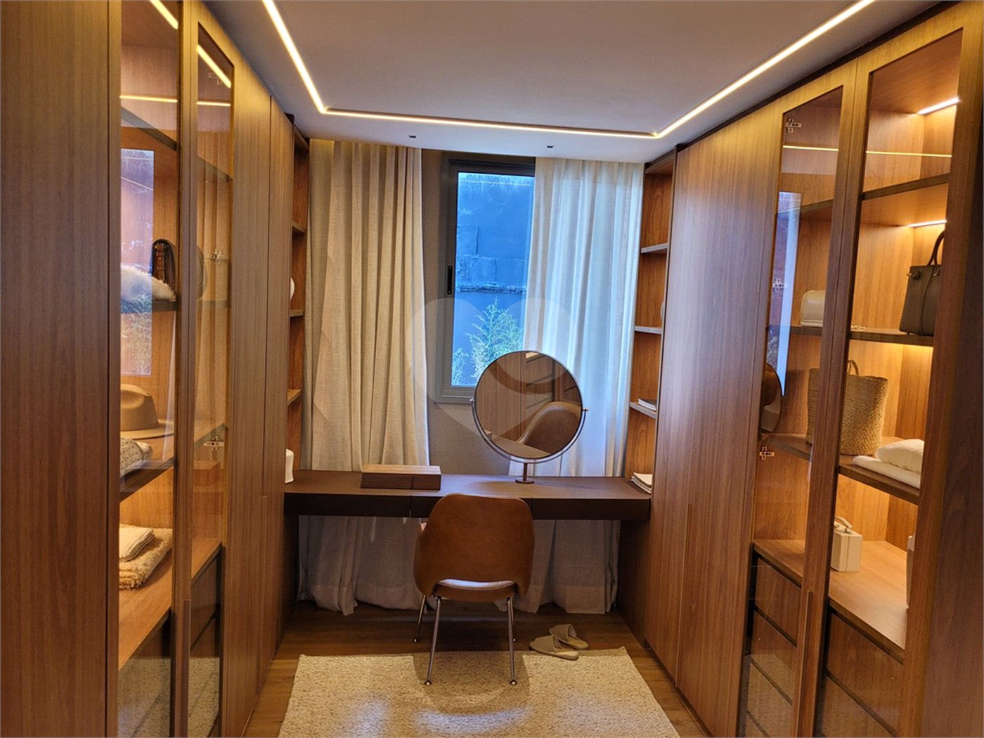 Exclusividade Suspensa: Design Assinado e Apenas 24 Residências