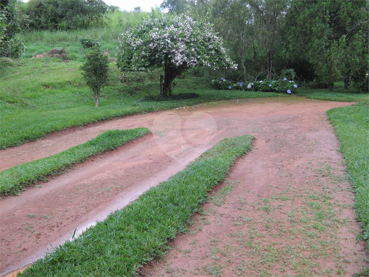 Spa Rural Chácara das Rosas à venda, a apenas 3 km do centro.