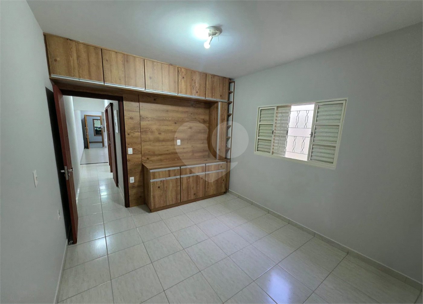 Sobrado 3 quartos 1 suíte e área de lazer