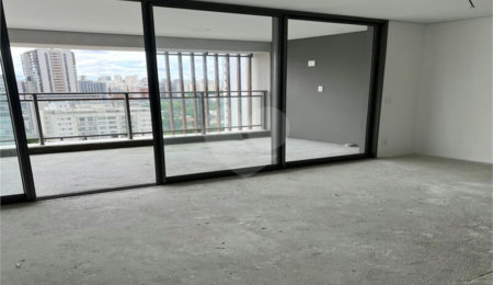 Apartamento à venda com 3 suítes em Campo Belo, São Paulo, SP