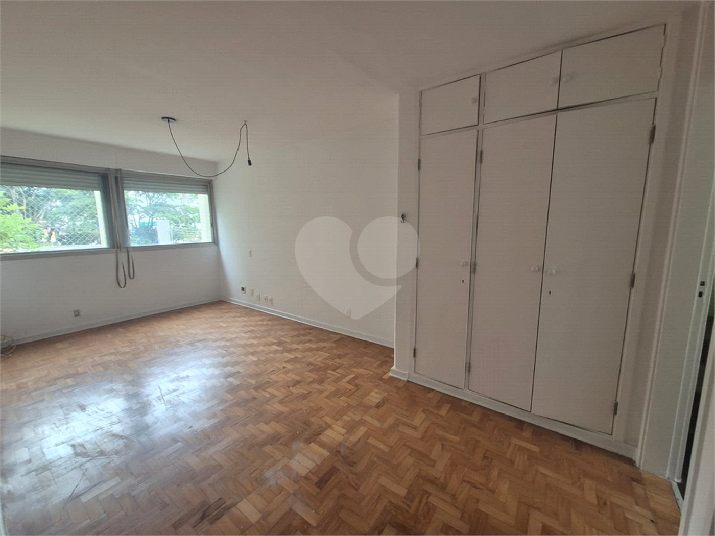 Apartamento à venda com 4 quartos, sendo 1 suíte,  em Itaim Bibi, São Paulo, SP
