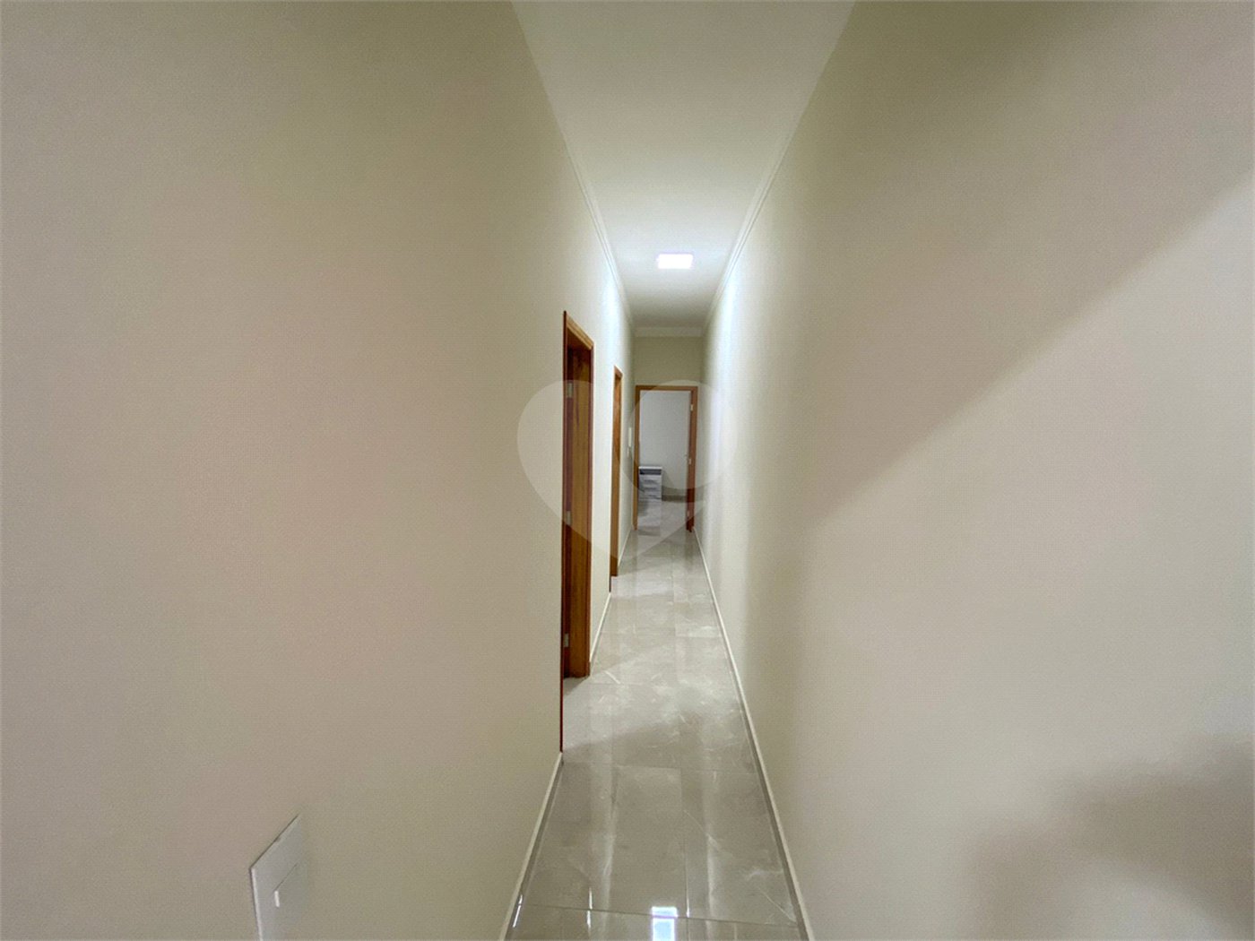 Casa térrea com piscina para venda no Residencial Arcoville