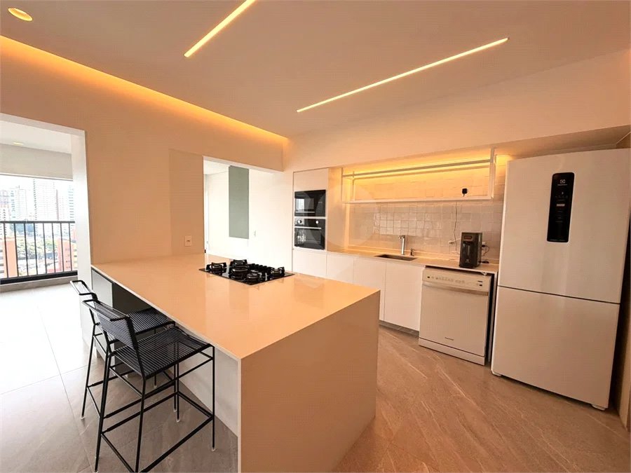Apartamento para alugar com 2 suítes em Alto da Boa Vista, São Paulo, SP