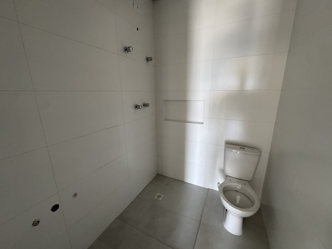 🏢 Cobertura Alto Padrão – Residencial Safira – Guilhermina – Praia Grande