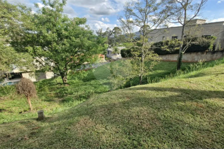 TERRENO À VENDA | CONDOMÍNIO PORTO ATIBAIA