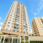 Apartamento com 3 dormitórios, 1 suíte, sala ampliada, varanda gourmet, planejados e 2 vagas. Condomínio com lazer completo e ótima localização em São Bernardo do Campo.