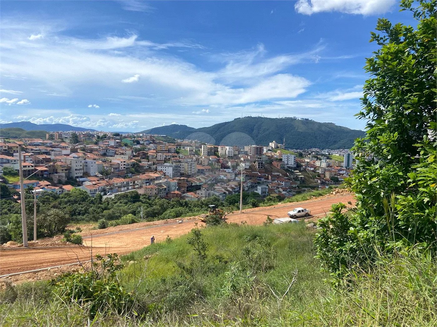 Terreno à venda em Jardim Bandeirantes, Poços de Caldas - MG
