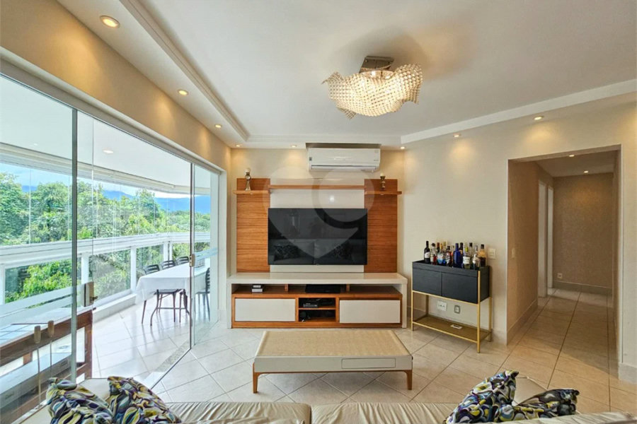 Apartamento à venda com 4 quartos, sendo 3 suítes, em Riviera de São Lourenço, Bertioga, SP