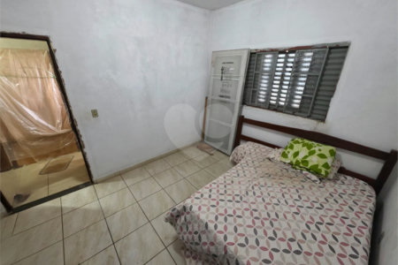 Venda de Sobrado Jardim Medeiros Prolongamento.