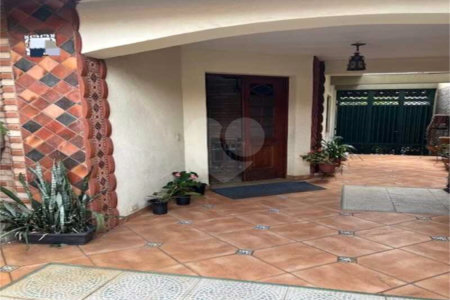 Clássica e elegante casa Alto Mooca - São Paulo