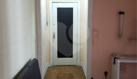 Apartamento de 80m2 à venda com 2 dormitórios e terraço no Centro