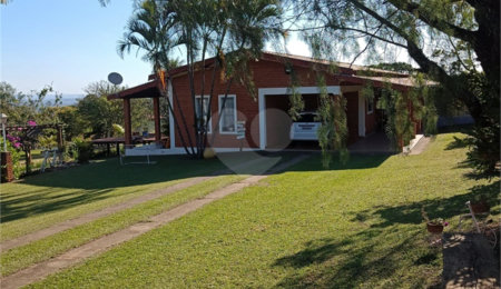 Chácara à venda com 7 quartos, sendo 2 suítes,  em Parque Itaipu, São Carlos, SP