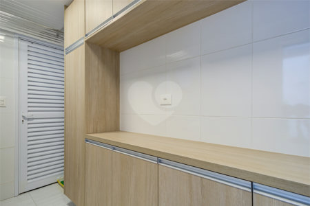 Casa à venda com 4 quartos, sendo 2 suítes, no condomínio Residencial Terras Altas, São Paulo - SP