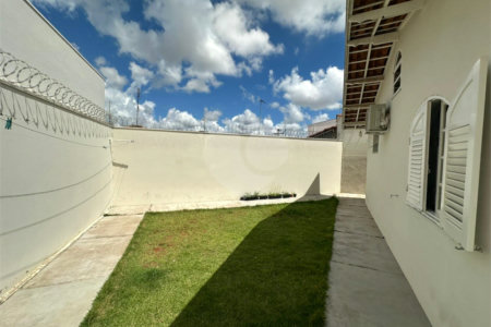 Casa à venda com 3 quartos, Sendo 1 suíte, em Vila Boa Vista, São Carlos, SP