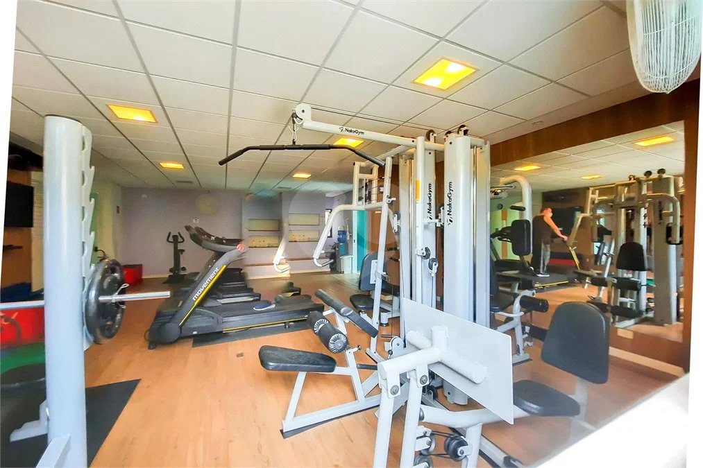 Cobertura sofisticada no Jardim do Mar, em São Bernardo do Campo, com 4 dormitórios, closet, hidromassagem, varanda, 5 vagas de garagem e lazer completo. Ideal para quem busca conforto e exclusividade.