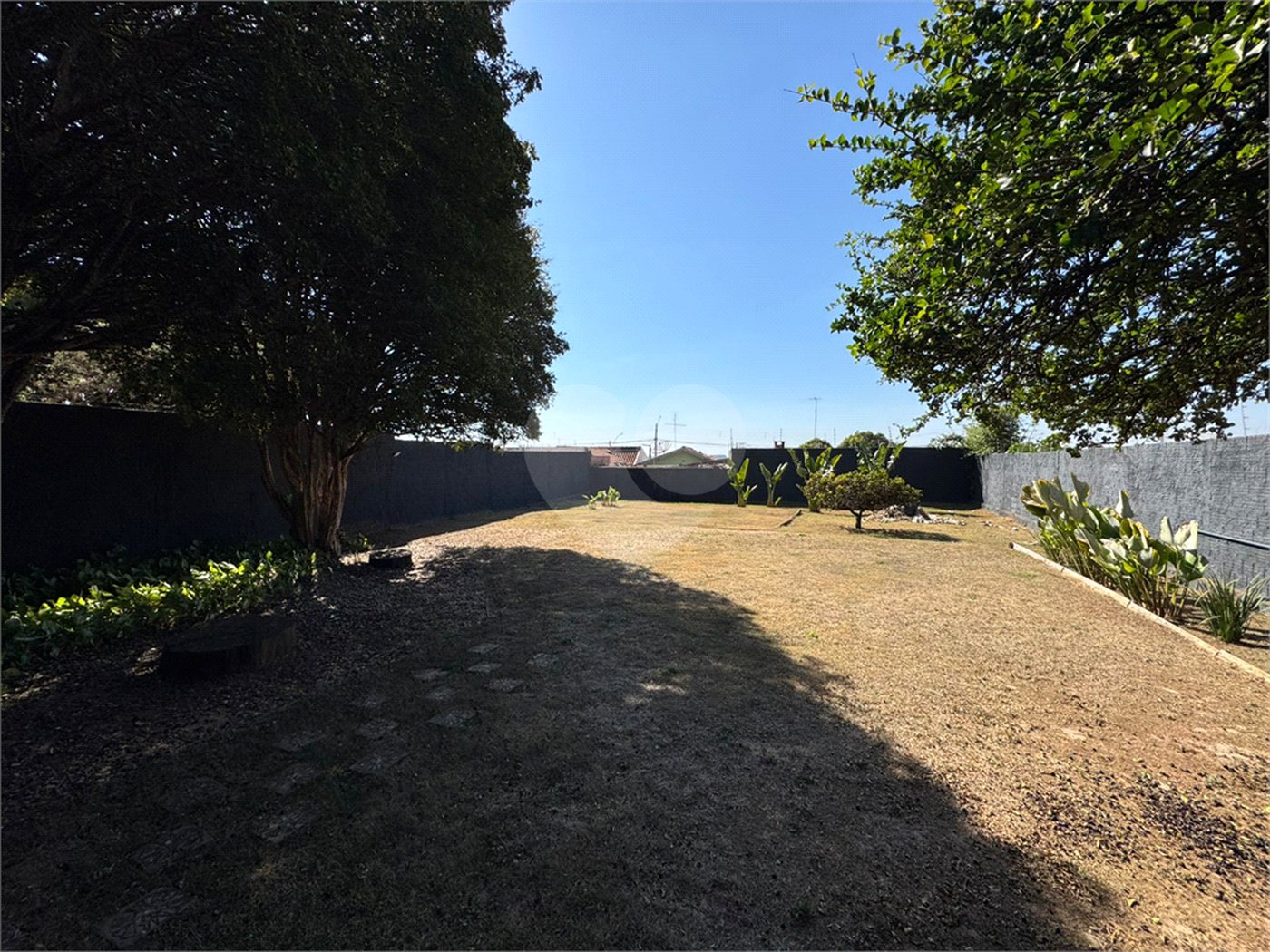 Imóvel comercial á venda, com 766m2 de terreno, em São Carlos-SP