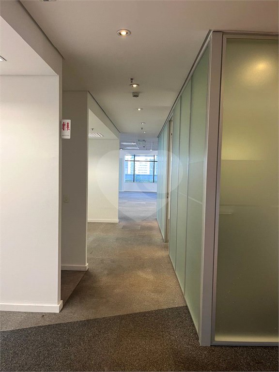 Duplex Comercial Exclusivo na Vila Olímpia – 2.652 m² em Torre Corporativa de Alto Padrão