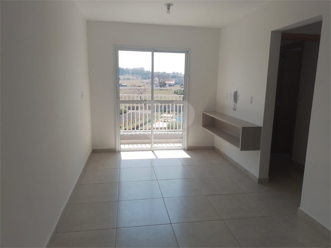 Apartamento a venda com 2 dormitorios sendo 1 suíte