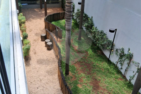 Apartamento à Venda na Bela Vista com 40 m2 de 1 Suíte em Andar Alto