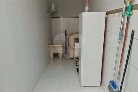 Casa Nova (Apenas 2 Anos) com Suíte: Conforto, Segurança e Localização Privilegiada!