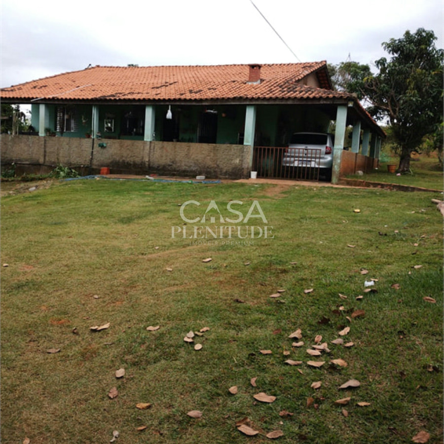 Chácara à venda com 3 quartos, sendo 1 suíte, em Área Rural de Sarapuí, Sarapuí, SP