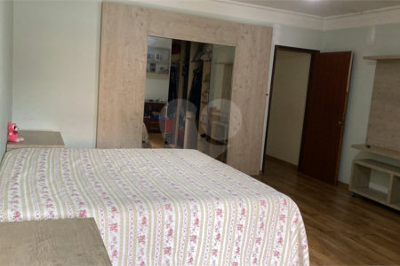 Sobrado á venda - Vila Camilópolis