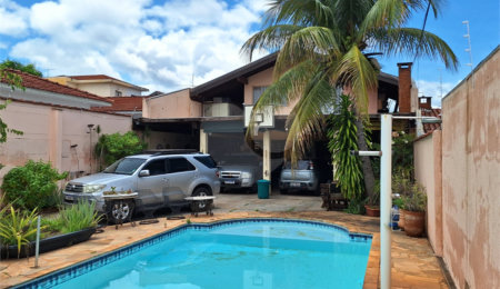 Casa à venda com 3 quartos, sendo 1 suíte,  em Vila Nova Santa Clara, Bauru, SP