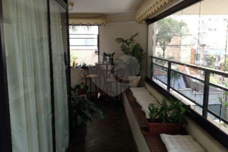 APARTAMENTO COM 4 DORMITÓRIOS E 4 VAGAS À VENDA NA MOOCA