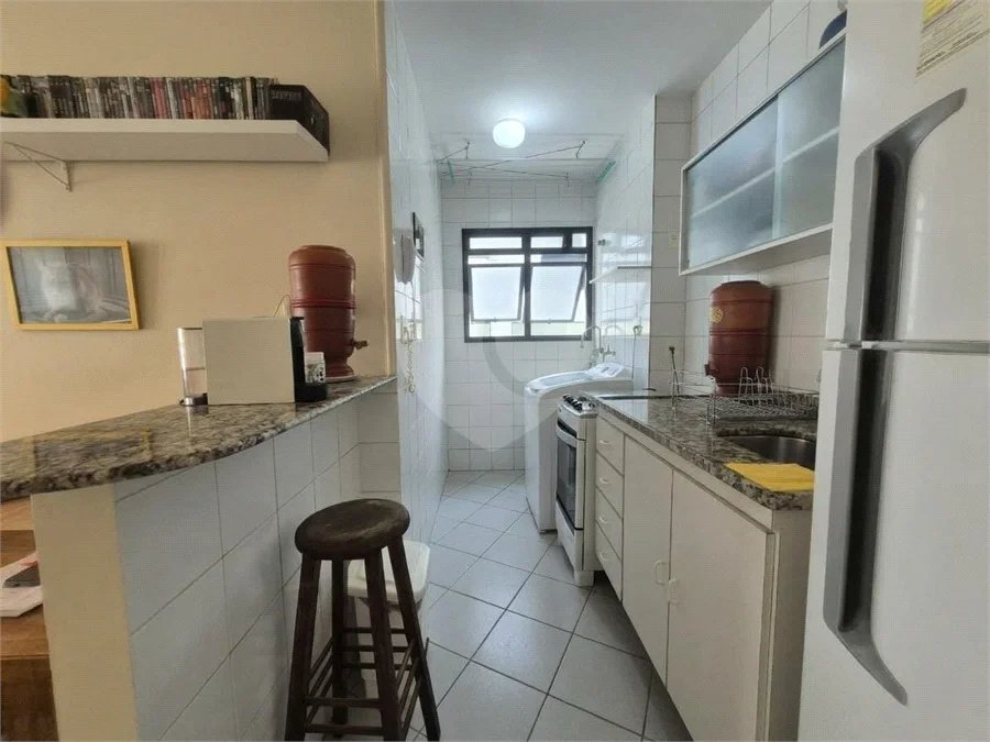 Apartamento 2 quartos, sacada e vaga em Santa Cecília