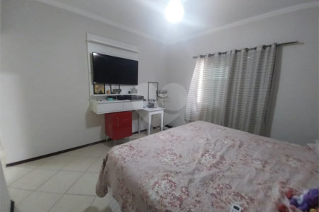 Casa Térrea Disponível para Locação e Venda no Condomínio Vilaggio Capriccio