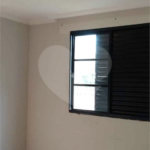 Apartamento no Condomínio Residencial Bela Vista I .