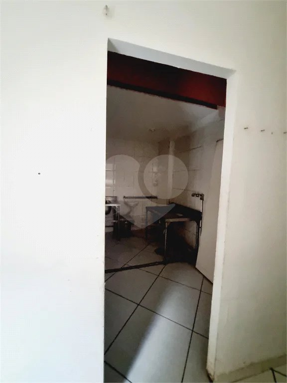 Imóvel térreo com mezanino pronto para lanchonete, venda ou locação, na Barra Funda