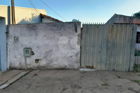 Terreno com casa para reforma Oportunidade no Jardim Beatriz — São Carlos/SP