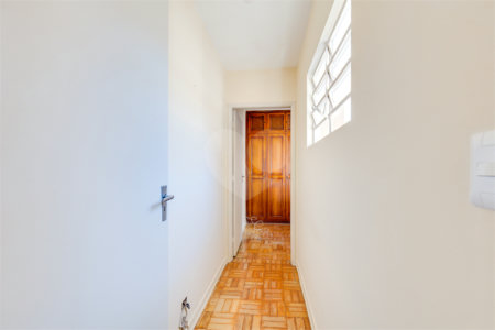 Sobrado à venda com 4 quartos, sendo 1 suíte, em Vila Mascote, São Paulo, SP