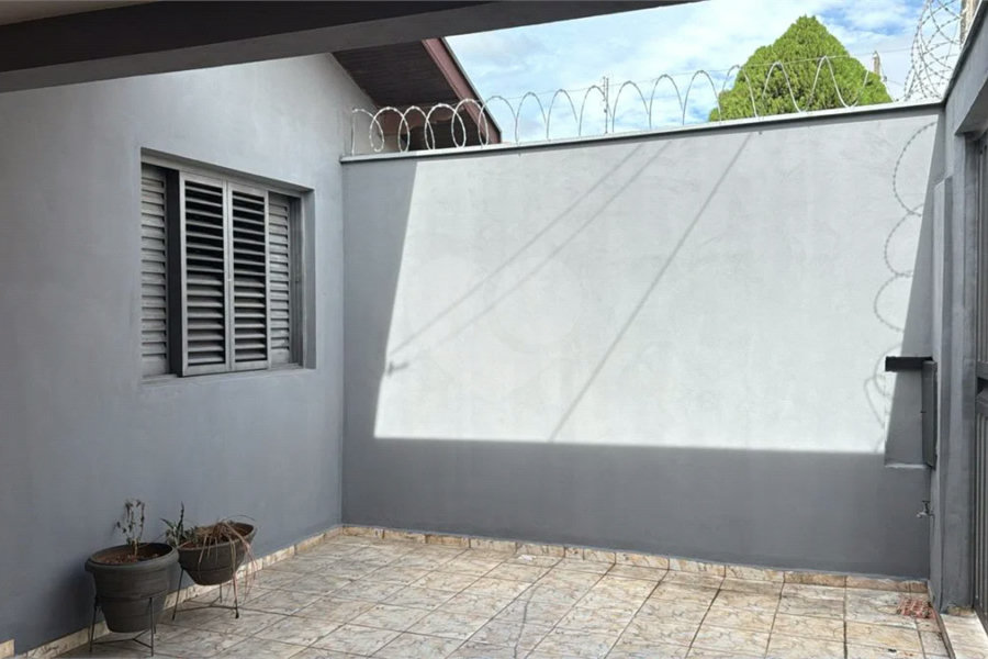 Casa a venda, composta por 2 casas separadas no Jaraguá em Piracicaba - SP.