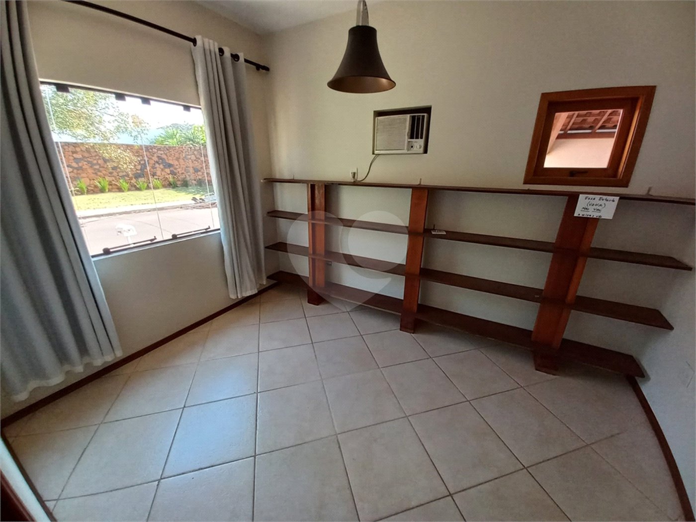 Casa Térrea no Condomínio Damha I,