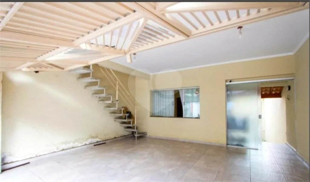 Casa com 172m² , 3 dormitórios , sendo 1 suíte , 2 vagas , à venda no Jardim Alvorada em Santo André.