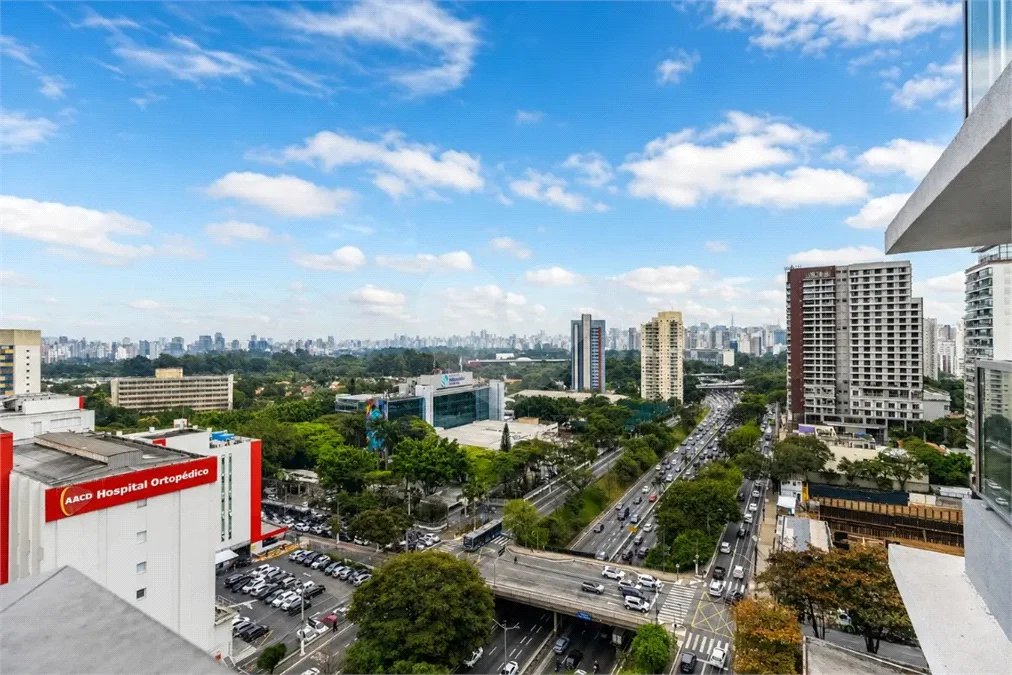 Apartamento para venda em Vila Clementino com 3 quartos, sendo 3 suítes, 177m²