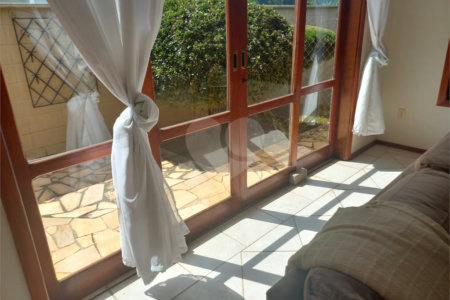 Casa à venda com 4 quartos, sendo 2 suítes,  em Villaggio Capríccio, Louveira, SP