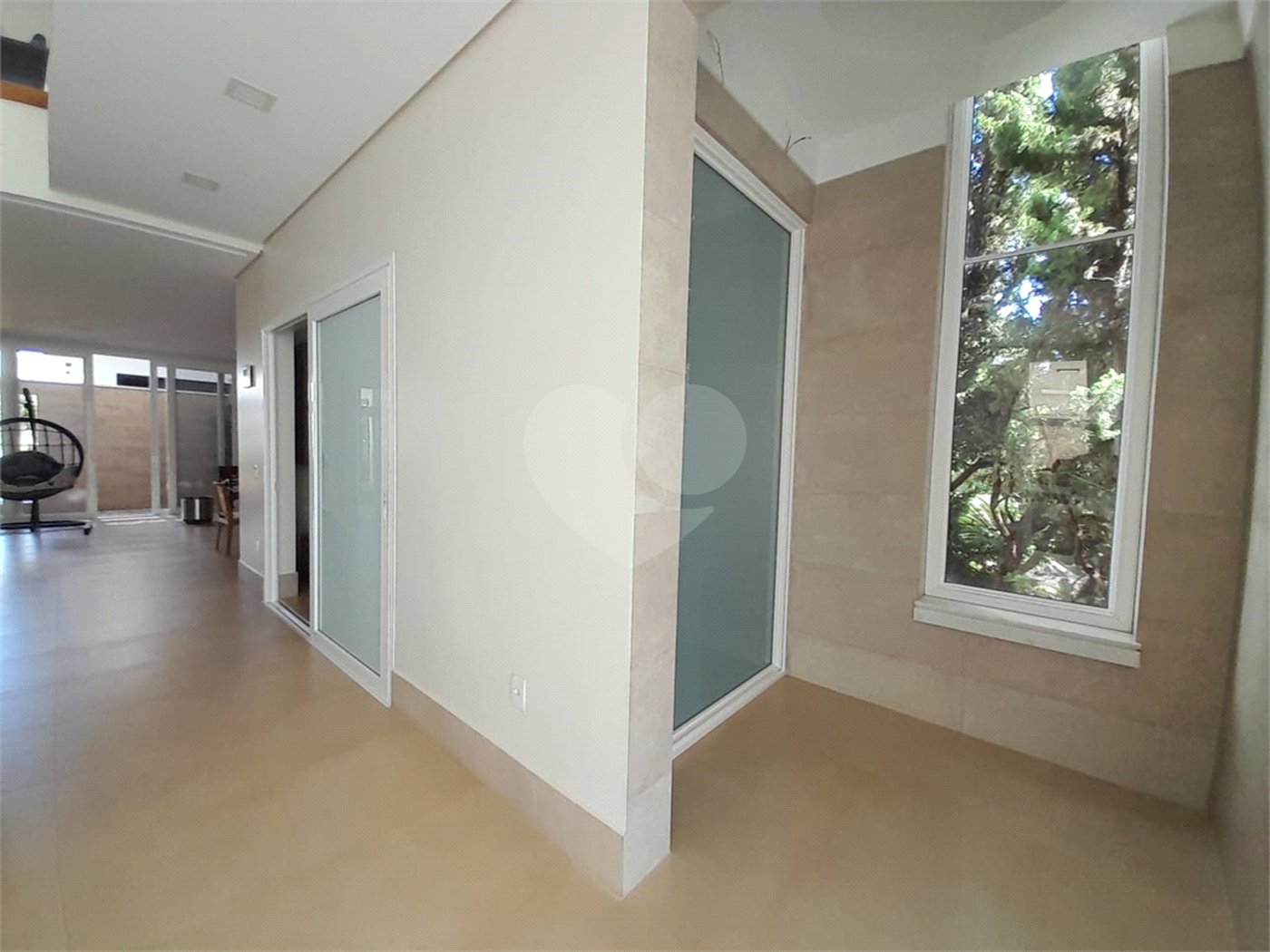 Casa à Venda no Condomínio Damha III – Elegância e Conforto para sua Família