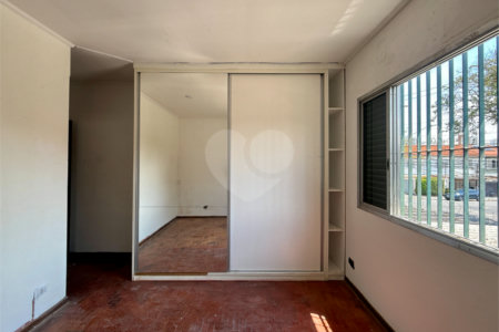 Sobrado à venda com 3 quartos, sendo 1 suíte, em Campo Belo, São Paulo, SP