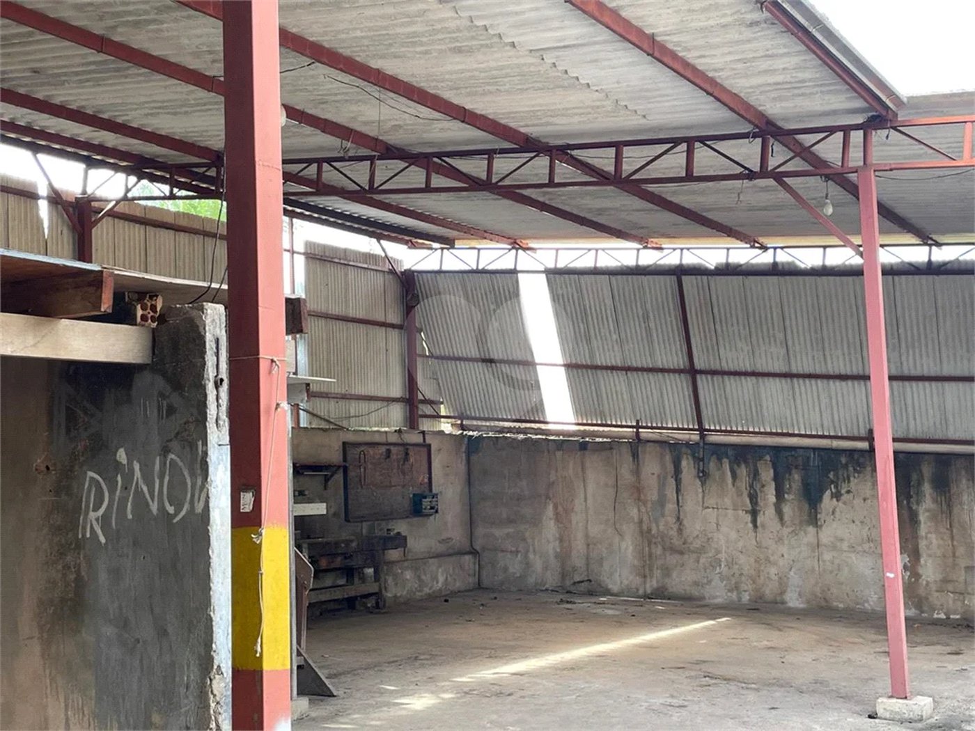 Terreno Comercial para Venda e Locação no Bairro Estância Lago Azul em Piracicaba/SP.