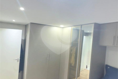 Apartamento com 40 m², 2 quartos, à venda no Cambuci
