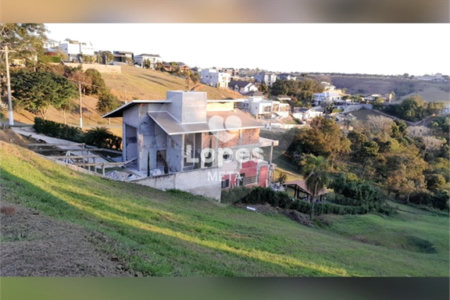 TERRENO Á VENDA NO BAIRRO PARQUE MEIA LUA, JACAREÍ/SP